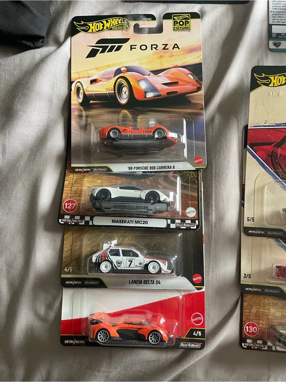 Assorted Hot Wheels Bundle